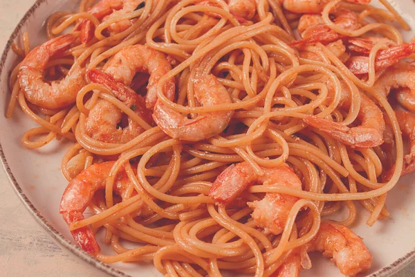 Spaghetti King Shrimps Spices Top View Selective Focus Homemade People — Zdjęcie stockowe