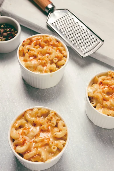 Mac and cheese, American dish, top view, no people,