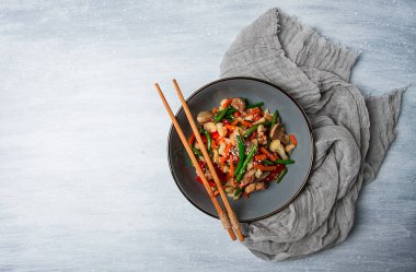 Wok, Asya usulü sebzeler, sokak yemekleri, karışık sebzeler, insan yok.,