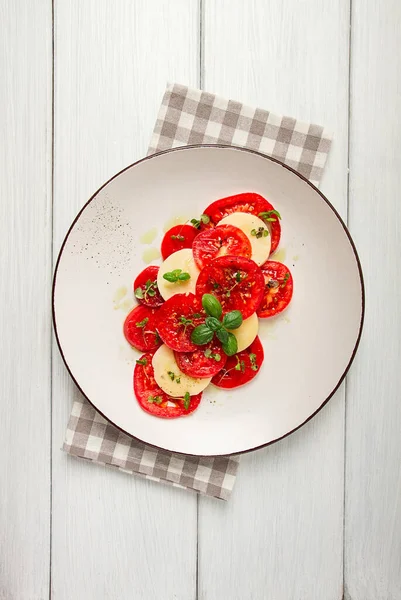 Caprese Salad Italian Traditional Dish Tomatoes Mozzarella Cheese Basil Spices — стокове фото