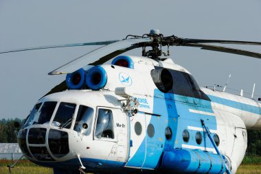 Rus mi-8 helikopter kalkış alanı Park üzerinde park edilmiş