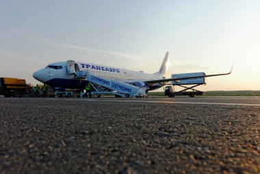 nizhny Novgorod, strigino'nın havaalanında Boeing 737 uçağı hizmeti