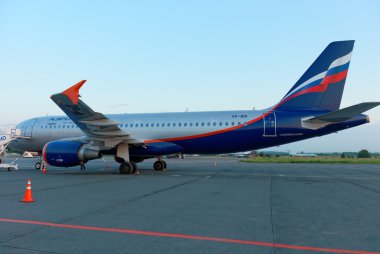 şirket airbus a320 uçağı aeroflot, kalkış alanı strigino'nın Havaalanı nizhny Novgorod