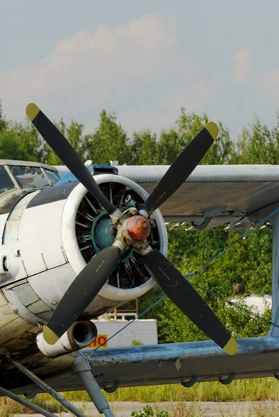 老安-2 飞机的螺旋桨 — 图库照片