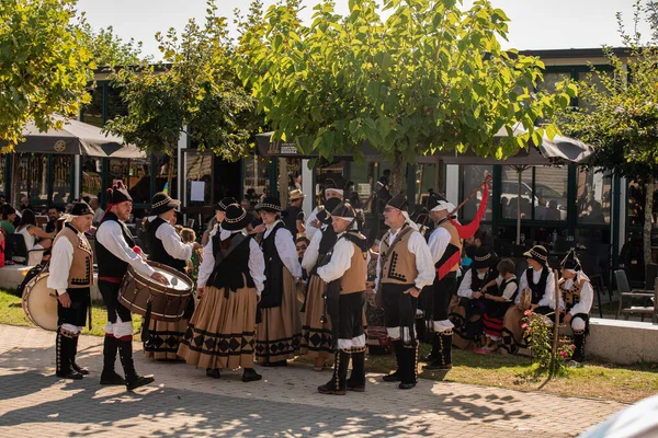 Santiago Compostela Espanha 2022 Setembro Grupo Dança Tradicional Galego Apresentando — Fotografia de Stock