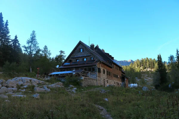 Koca Pri Tribevskih Jezerih Slovenia Julian Alps Tribevskih National Park — стоковое фото