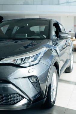 Araba farları yakın, güzel araba tasarımı.