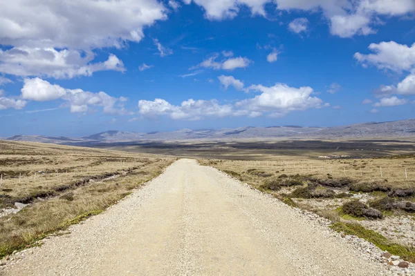 Panorámica carretera de grava en el este de Malvinas —  Fotos de Stock