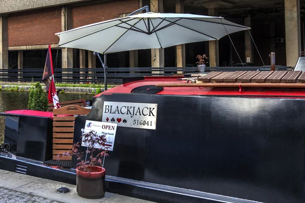 Casino Barge in Paddington Basin in London — Stock Photo, Image