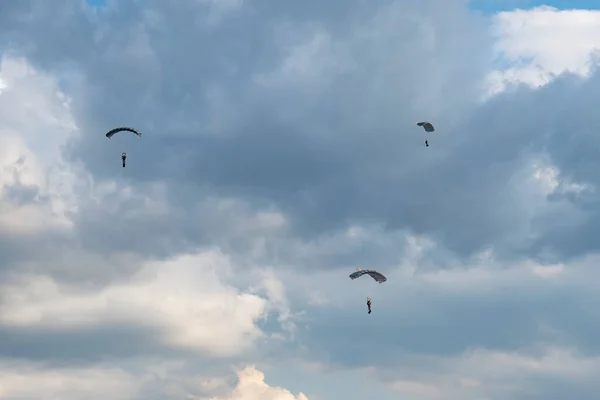 Летящий Воздушный Змей Небе — стоковое фото