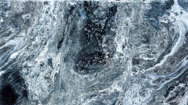 Monotip tekniğinde beyaz siyah gri boya, ebru illüstrasyonunuz için soyut doku arka planı