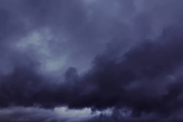 Céu Escuro Com Nuvens Chuva Outono Tempo Chuvoso — Fotografia de Stock