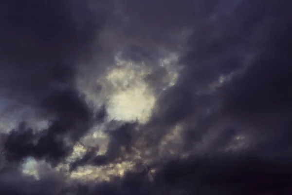 Mörk Himmel Med Regn Moln Höst Regnigt Väder — Stockfoto