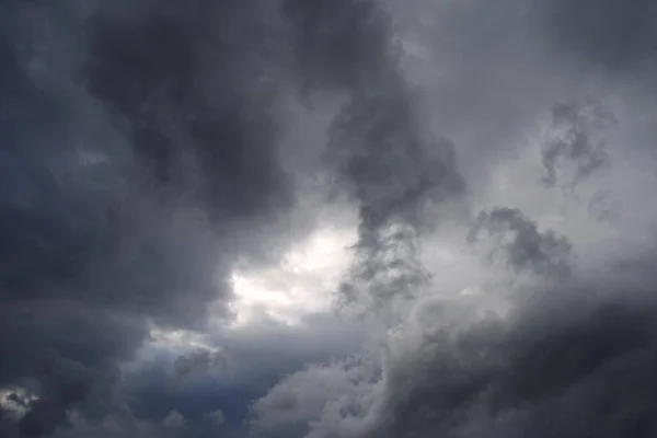Ουρανός Μαύρα Σύννεφα Βροχής — Φωτογραφία Αρχείου