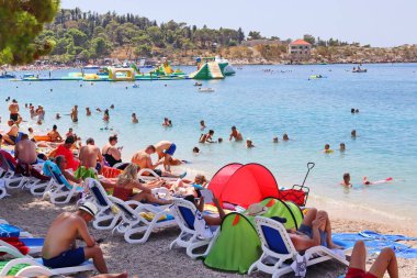 Makarska, Hırvatistan, 22 Mart 2022 Hırvatistan 'ın güneyindeki ünlü turizm beldesi 