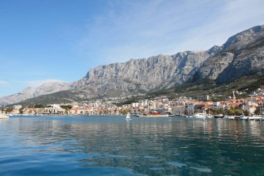 Makarska, Hırvatistan, 22 Mart 2022 Hırvatistan 'ın güneyindeki ünlü turizm beldesi 