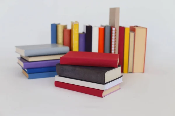 Libri Scolastici Sfondo Bianco — Foto Stock