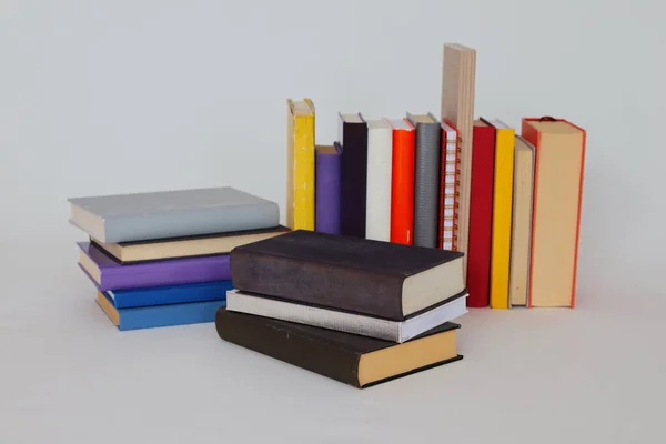 Libri Scolastici Sfondo Bianco — Foto Stock