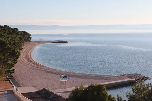Baska Voda, Hırvatistan, 08.04. 2022 yılı. Hırvatistan 'ın güneyinde turistik bir yer