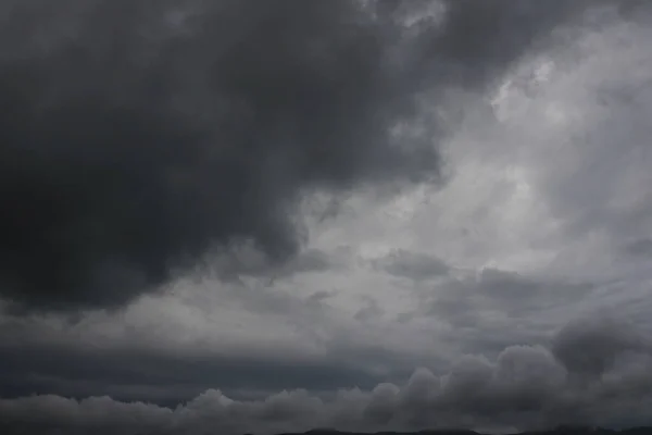 Cielo Oscuro Lleno Nubes Ante Lluvia — Foto de Stock