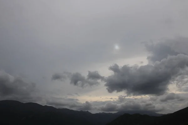 Cielo Oscuro Lleno Nubes Ante Lluvia — Foto de Stock