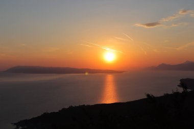 Adriyatik Denizi üzerinde güzel bir gün batımı