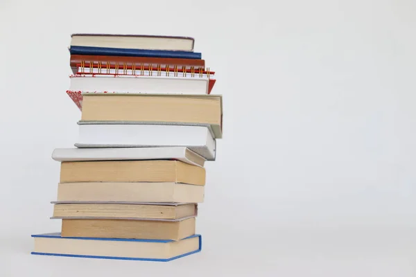 Libros Escolares Sobre Fondo Blanco — Foto de Stock