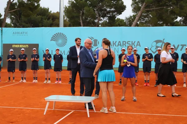 WTA Makarska 'nın galibi Jule Niemeier 2022' yi açtı.