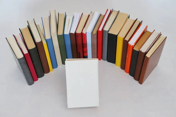 Βιβλία Λευκό Φόντο Διαφημιστικό Χώρο — Φωτογραφία Αρχείου