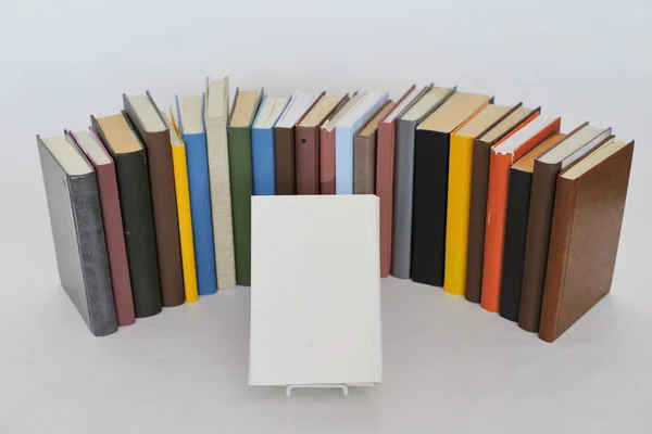 Βιβλία Λευκό Φόντο Διαφημιστικό Χώρο — Φωτογραφία Αρχείου