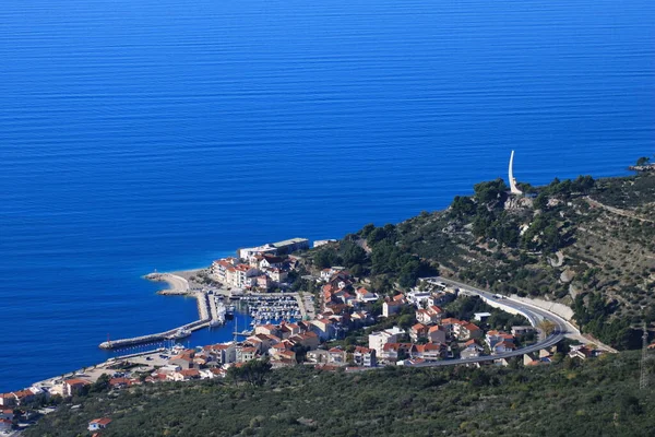 Podgora Een Kleine Toeristische Plaats Het Zuiden Van Kroatië — Stockfoto