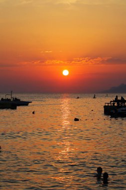 Adriyatik Denizi üzerinde gün batımı