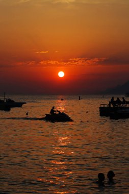 Adriyatik Denizi üzerinde gün batımı