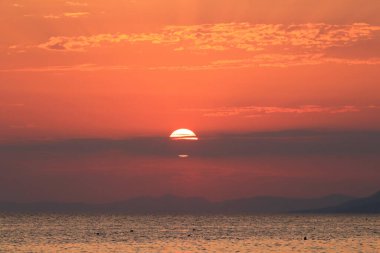 Adriyatik Denizi üzerinde gün batımı