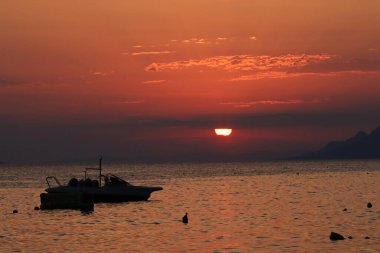 Adriyatik Denizi üzerinde gün batımı