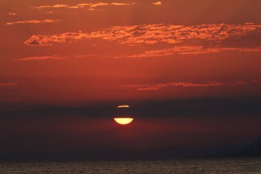 Adriyatik Denizi üzerinde gün batımı