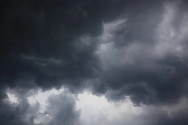 Cielo Oscuro Con Nubes Lluvia — Foto de Stock