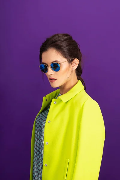 Beauty Portrait Fashion Model Sunglasses Beautiful Smiling Young Woman Dressed — Stock Fotó