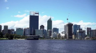 Perth şehrinin ufuk çizgisi manzarası