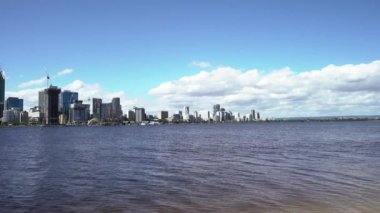 Perth şehrinin ufuk çizgisi manzarası