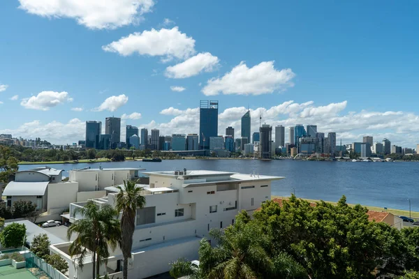 Een Uitzicht Perth Stad Skyline Van Zuidkant Met Prachtige Zwaan — Stockfoto