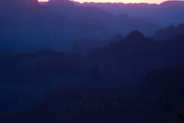 Восход Солнца Гранд Каньоне — стоковое фото
