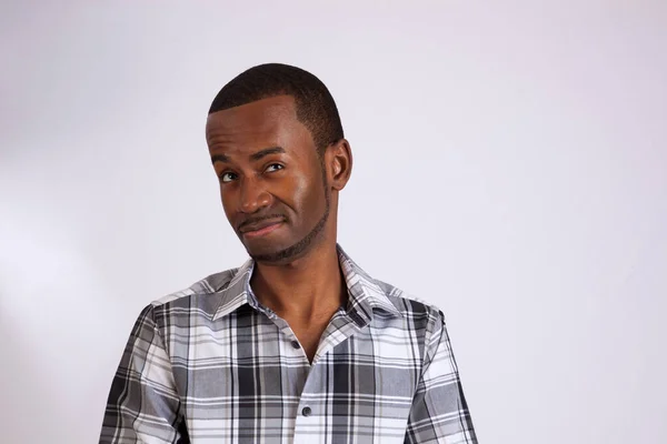 Feliz Hombre Negro Con Una Sonrisa — Foto de Stock