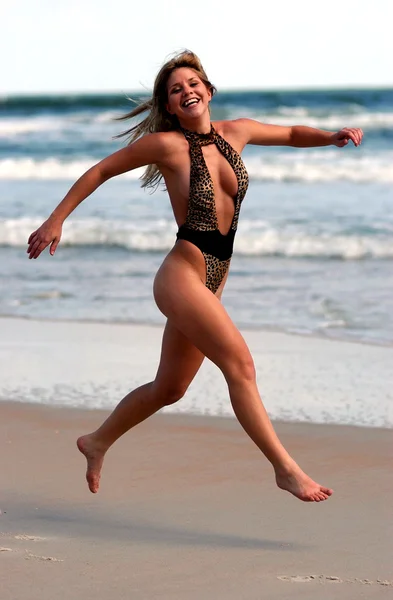 Leopard One Piece with Thong Back - Running — Stock Photo, Image