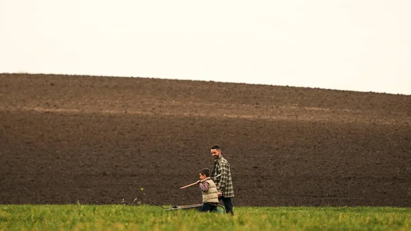 Father Son Working Field — Stok Foto