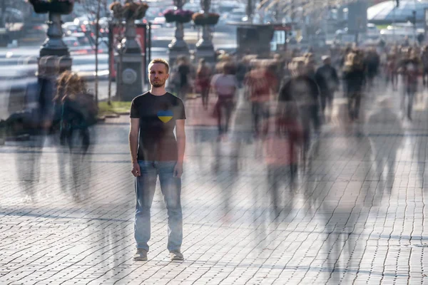 Young Ukrainian Man Stands Middle Crowded Street — Stok Foto