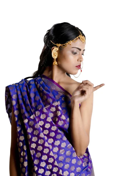 Beautiful Indian Woman Traditional Indian Blue Saree — стоковое фото