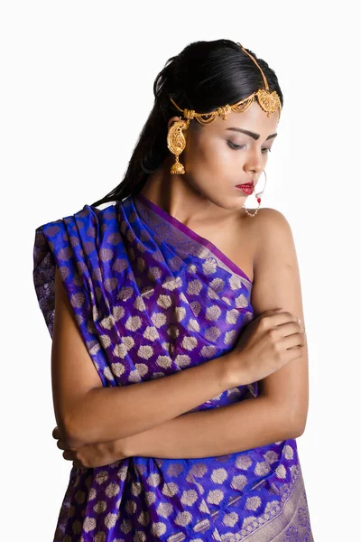 Een Mooie Indiaanse Vrouw Traditionele Indiase Blauwe Saree — Stockfoto