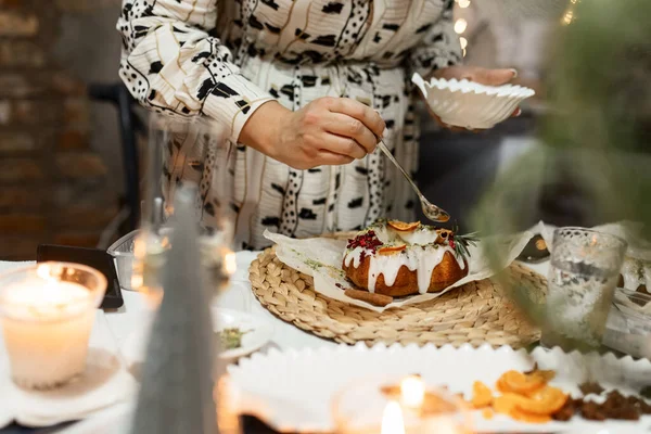 the process of decorating a Christmas cake with your own hands, the concept of New Year holidays