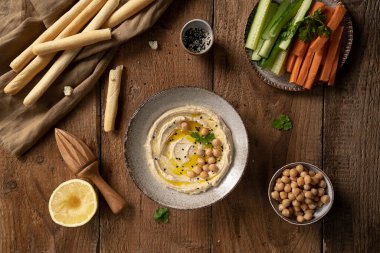 Çam fıstıklı nohut ve...